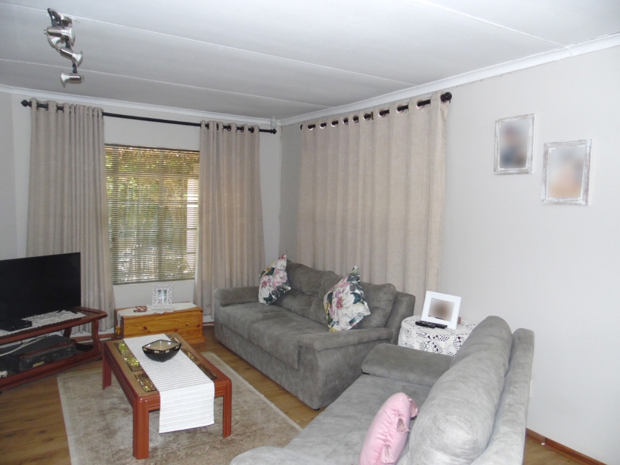 To Let 2 Bedroom Property for Rent in Flamingo Park Free State